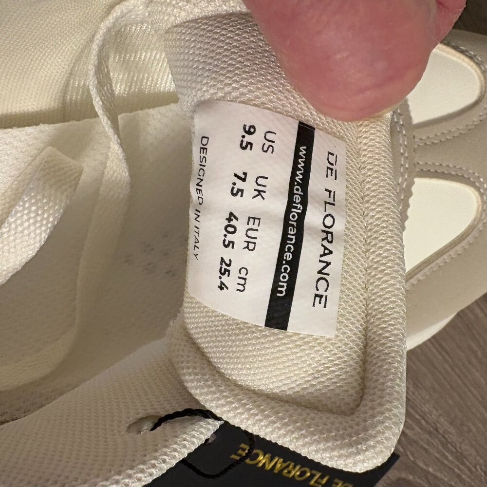 De Florance Sneakers - Brand New with Tags! Size 9.5 Womens! - Picture 7 of 10